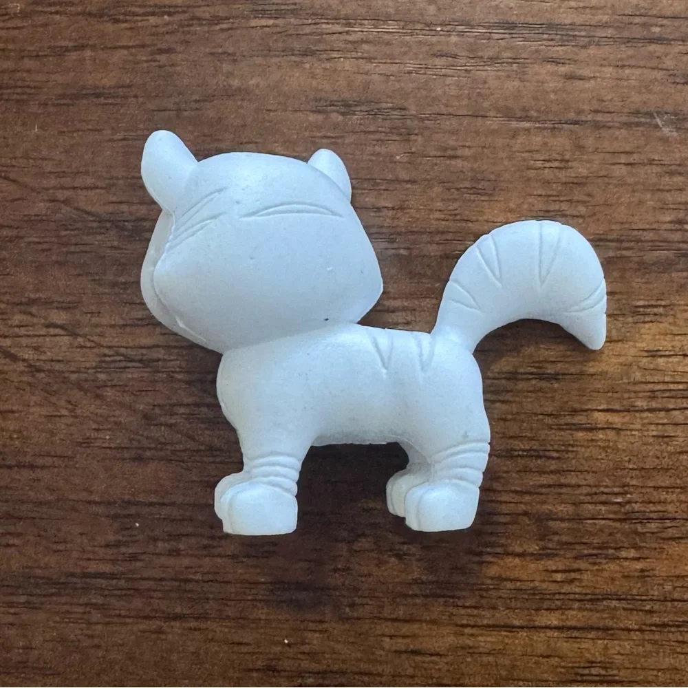 Paw‎ Patrol Spin Master White Cat Kitty Replacement Accessory Figure